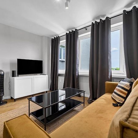 Park Sady Zoliborskie Modern Apartment ワルシャワ エクステリア 写真