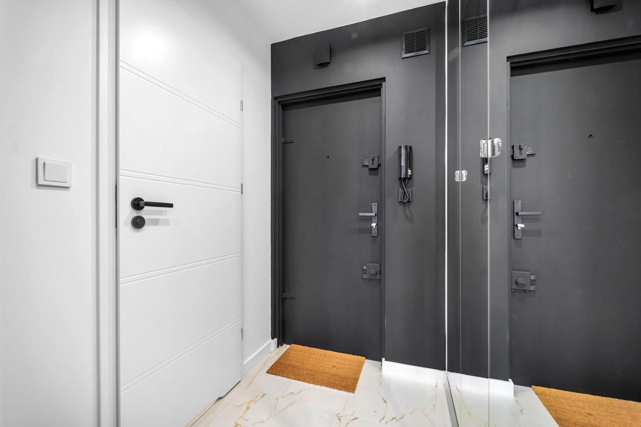 Park Sady Zoliborskie Modern Apartment ワルシャワ エクステリア 写真
