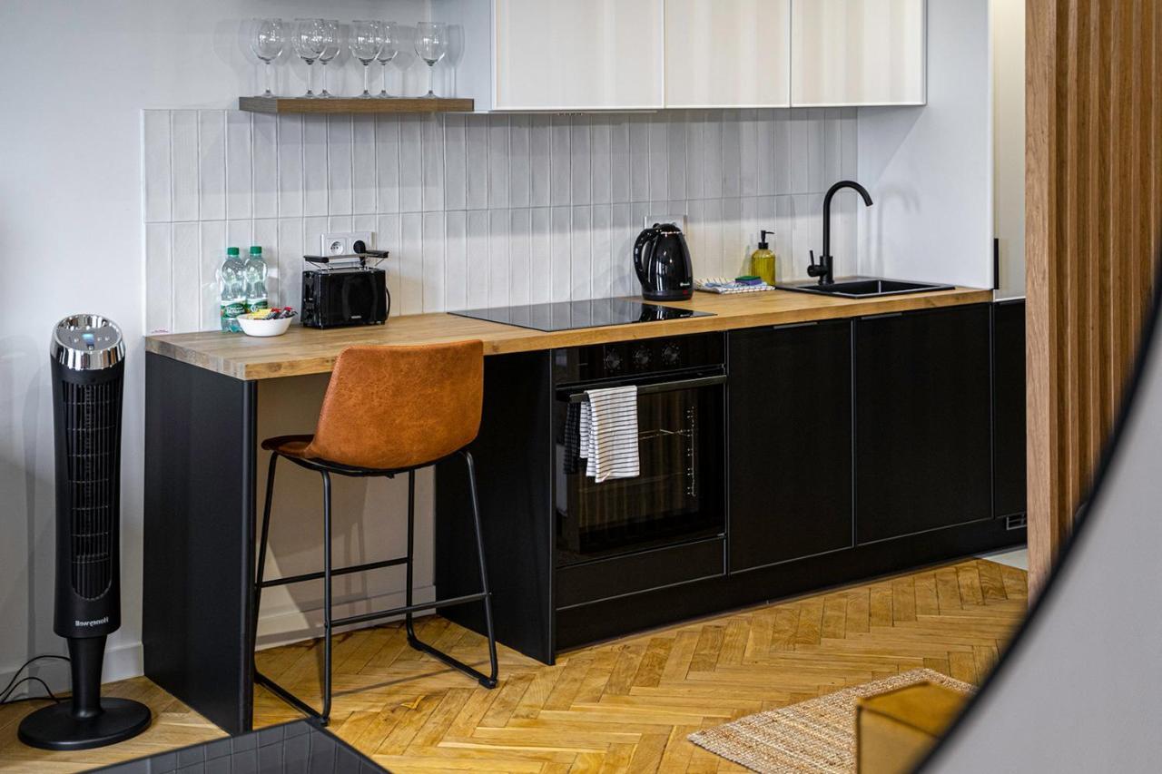 Park Sady Zoliborskie Modern Apartment ワルシャワ エクステリア 写真